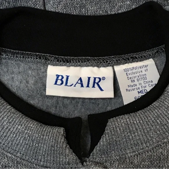 Vintage Holiday Embroidery Kitty Ugly Sweater Christmas Button Festive 90's Y2K - Picture 14 of 16